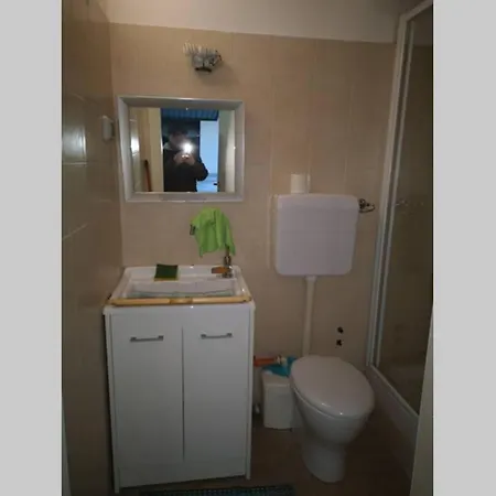 Vicino Al Mare Apartment *